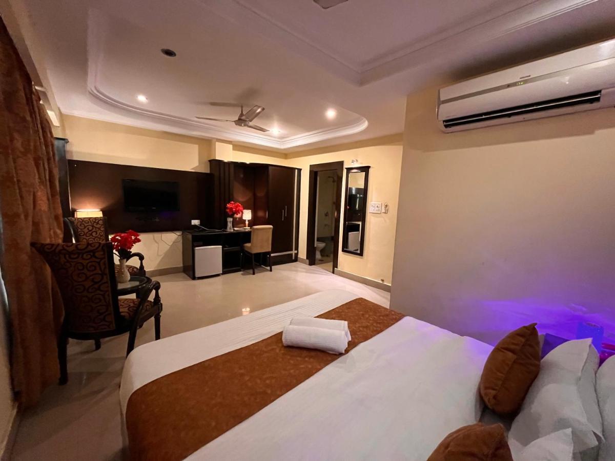 Hotel Reo Twist, Haridwar Bagian luar foto
