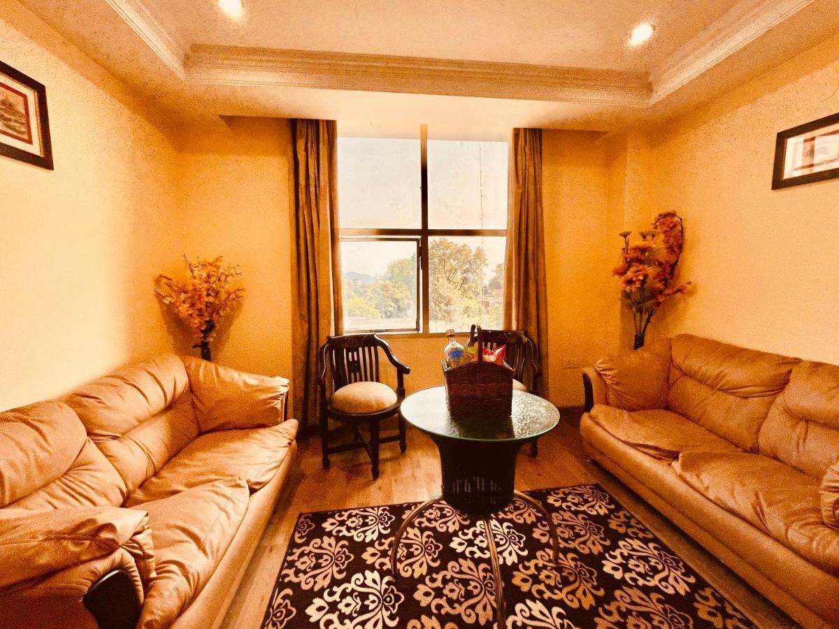Hotel Reo Twist, Haridwar Bagian luar foto