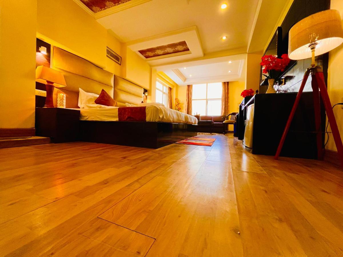 Hotel Reo Twist, Haridwar Bagian luar foto